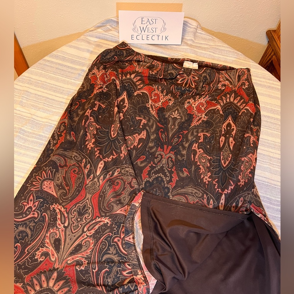 Kathie Lee Black Paisley 22/24W polyester skirt